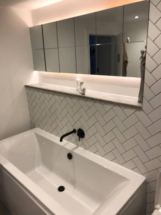 Appartement New Town House With *Free Allocated Parking* à Hove Extérieur photo